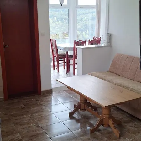 Stari Jasen Uvac בית הארחה סייניצה