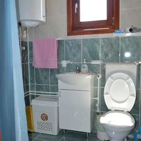 Stari Jasen Uvac בית הארחה 3*